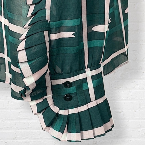 Cabi 3948 Cake Ruffle Blouse XS - Picture 2 of 5